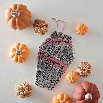 How to Make a DIY Halloween Decoration