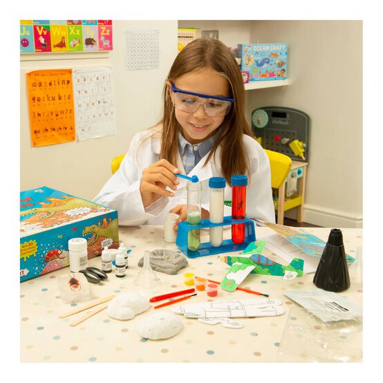 Galt Horrible Science Bulging Box of Experiments image number 2