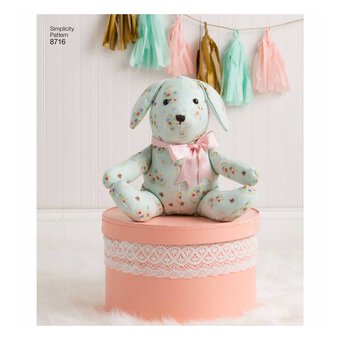 Simplicity Stuffed Animals Sewing Pattern 8716