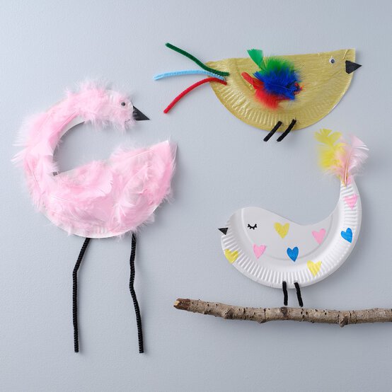 How to Make Paper Plate Birds image number 1