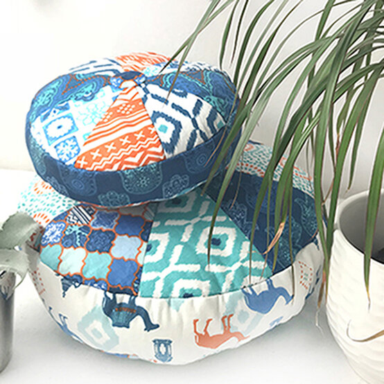 How to Make a Sprocket Cushion image number 1