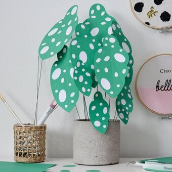 Cricut: How to Make a Paper Begonia Maculata Plant