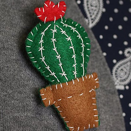 How to Make a Felt Cactus Brooch image number 1