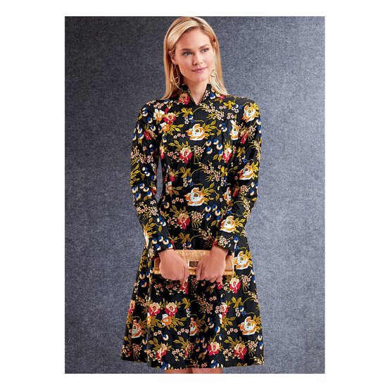 Vogue Women&rsquo;s Separates Sewing Pattern V1741 (14-22) image number 6