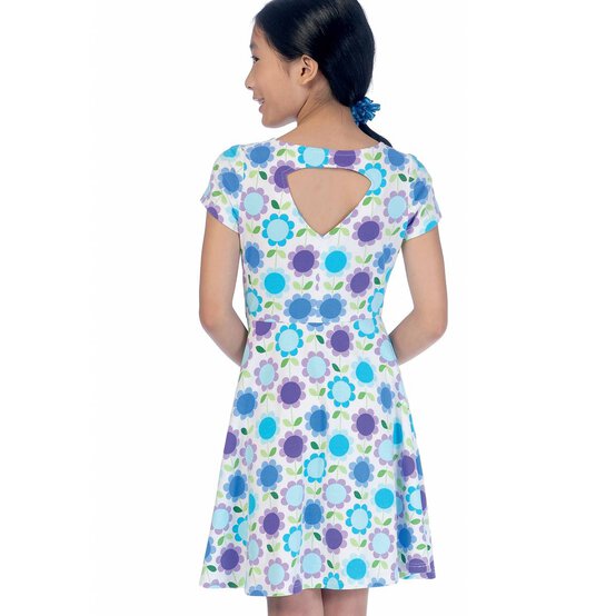 McCall&rsquo;s Girls&rsquo; Dress Sewing Pattern M7079 (7-14) image number 7