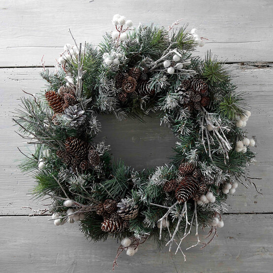 How to Make a Frosted Pine Cone Wreath image number 1
