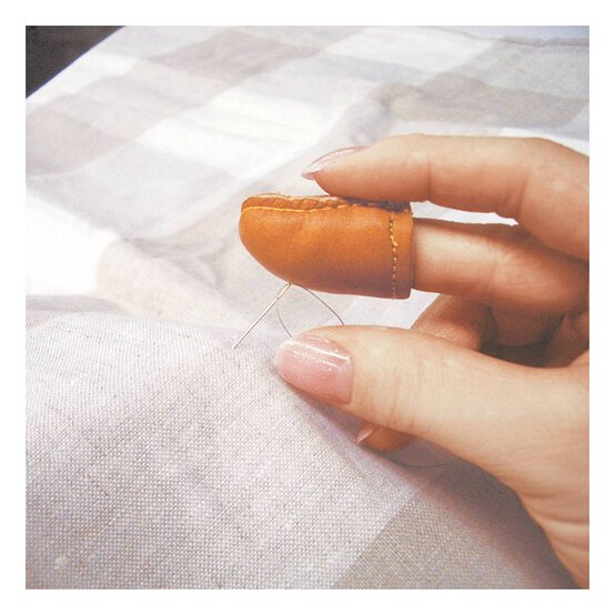 Clover Medium Natural Fit Leather Thimble image number 2