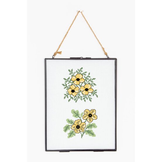 FREE PATTERN DMC Buttercup Cross Stitch image number 3