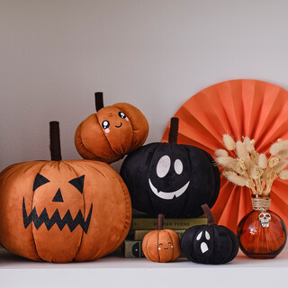 Cricut: How to Personalise Plush Pumpkins