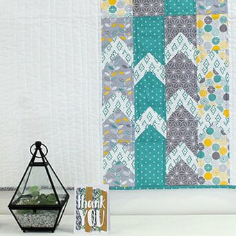 How to Make a Scandi Flying Geese Quilt