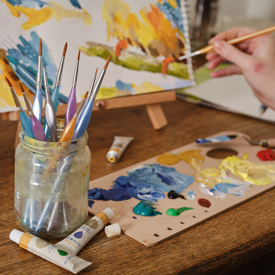 The Ultimate Guide to Acrylic Paint image number 1