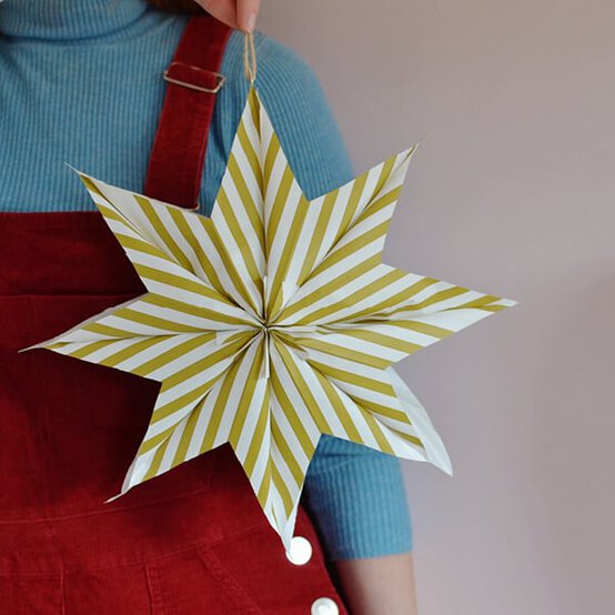 How to Make Paper Bag Stars image number 1