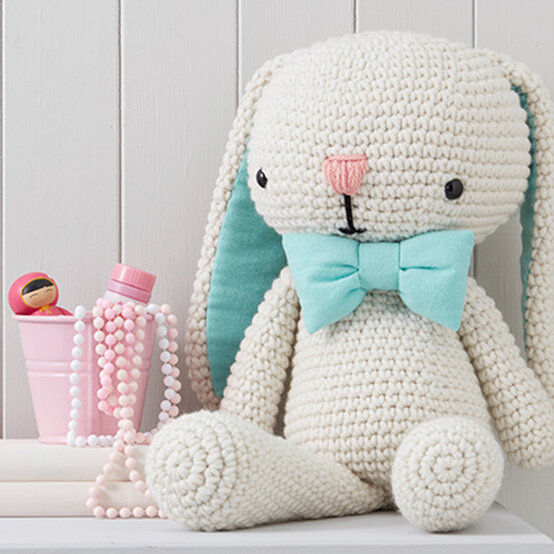 How to Crochet an Amigurumi Bunny image number 1