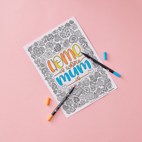 Free Mother's Day Colouring Sheet image number 1