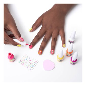 FabLab Glow in the Dark Nail Art