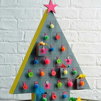 Painted Tree Advent Calendar  Project