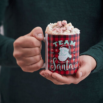 Cricut: How to Make a Christmas Santa Mug