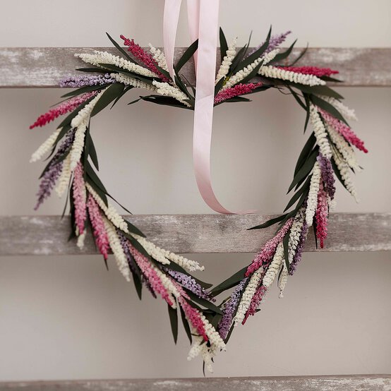 How to Make a Floral Heart Wreath image number 1